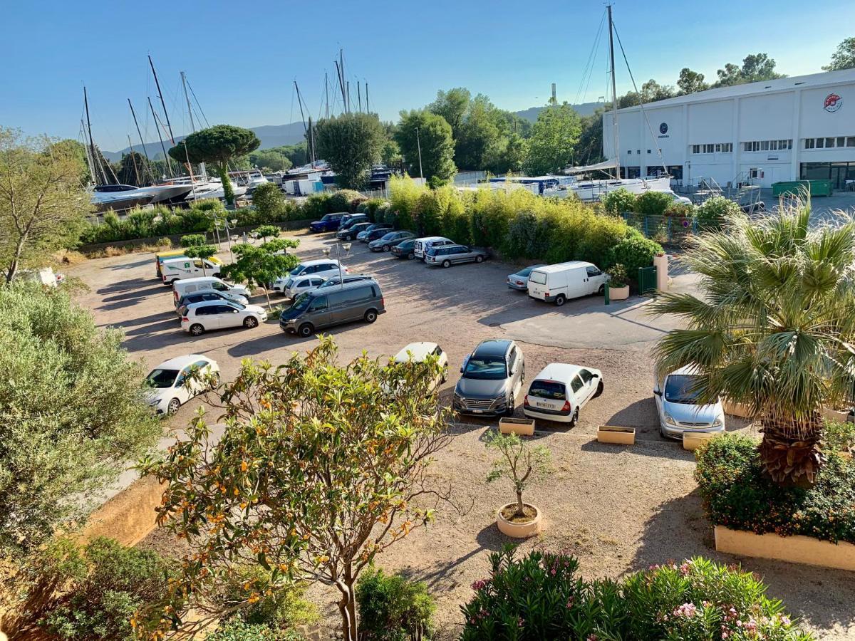 Marinesappartement, La Terrasse Tropezienne Cogolin Exterior foto